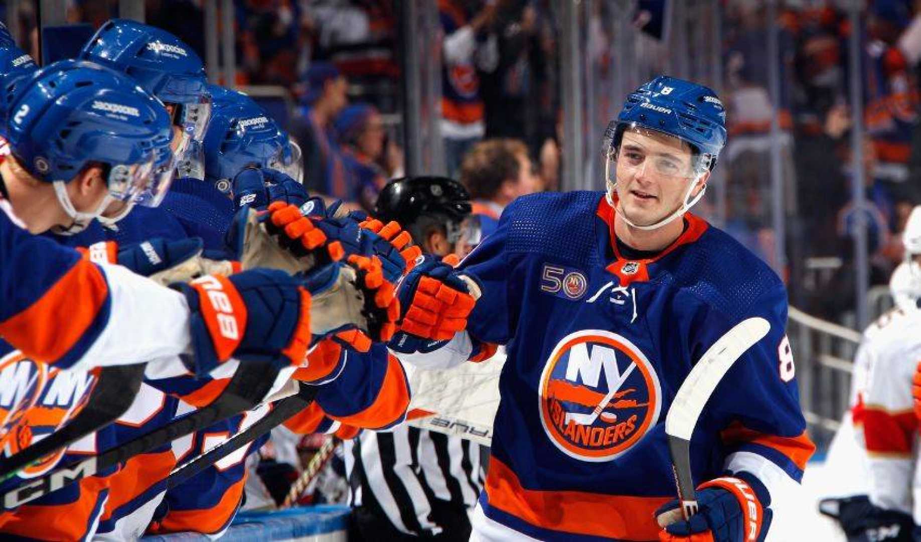 Noah Dobson New York Islanders