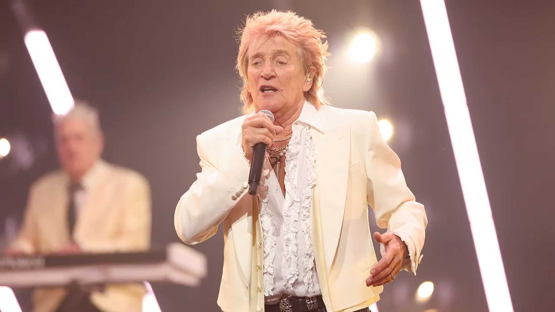 Rod Stewart Concert Illness News