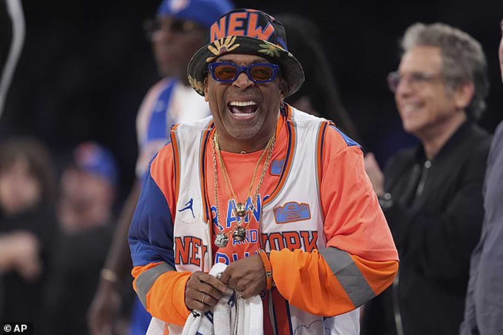 Spike Lee Knicks Coach Mark Jackson