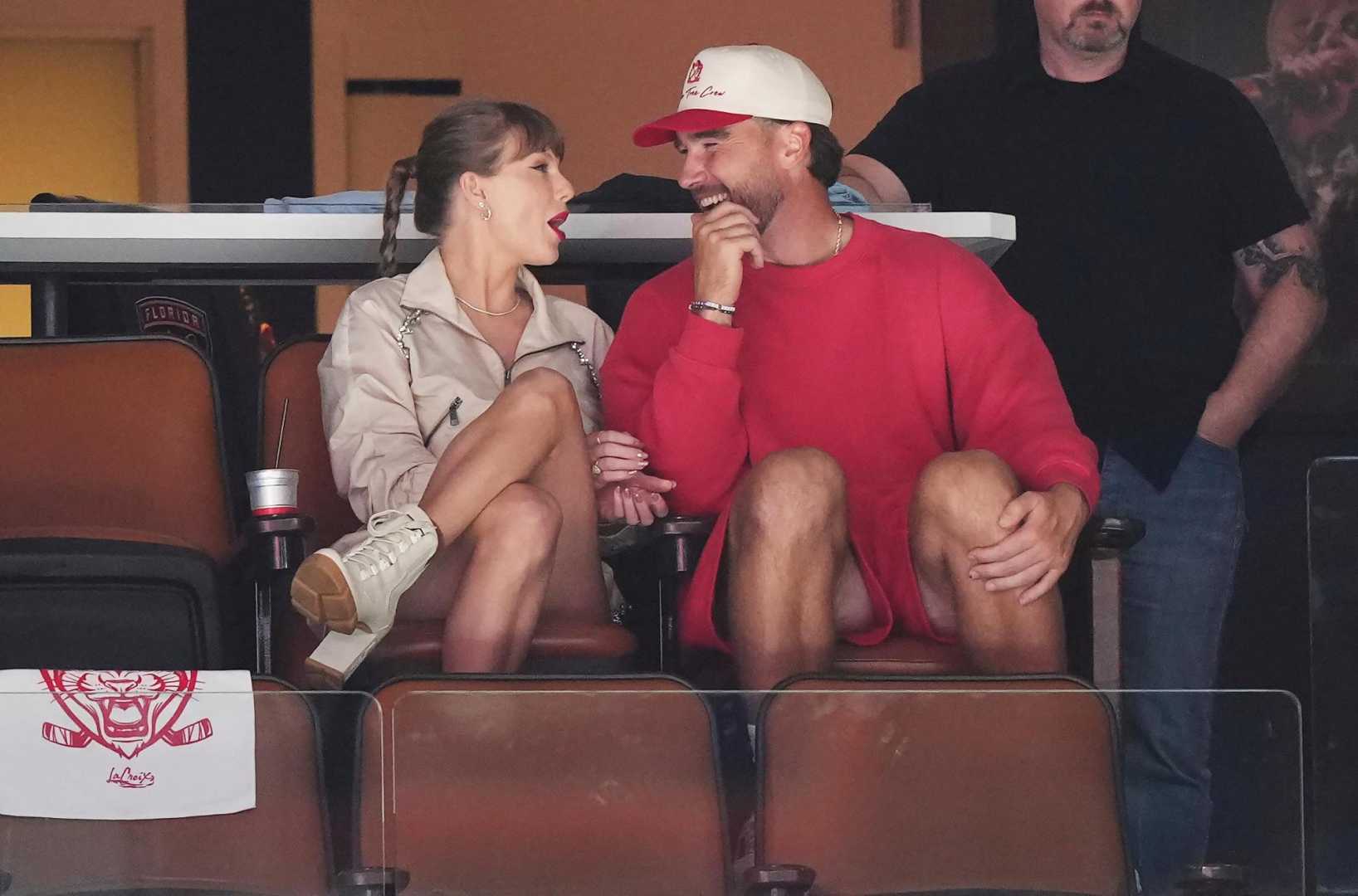 Taylor Swift Travis Kelce Stanley Cup Final