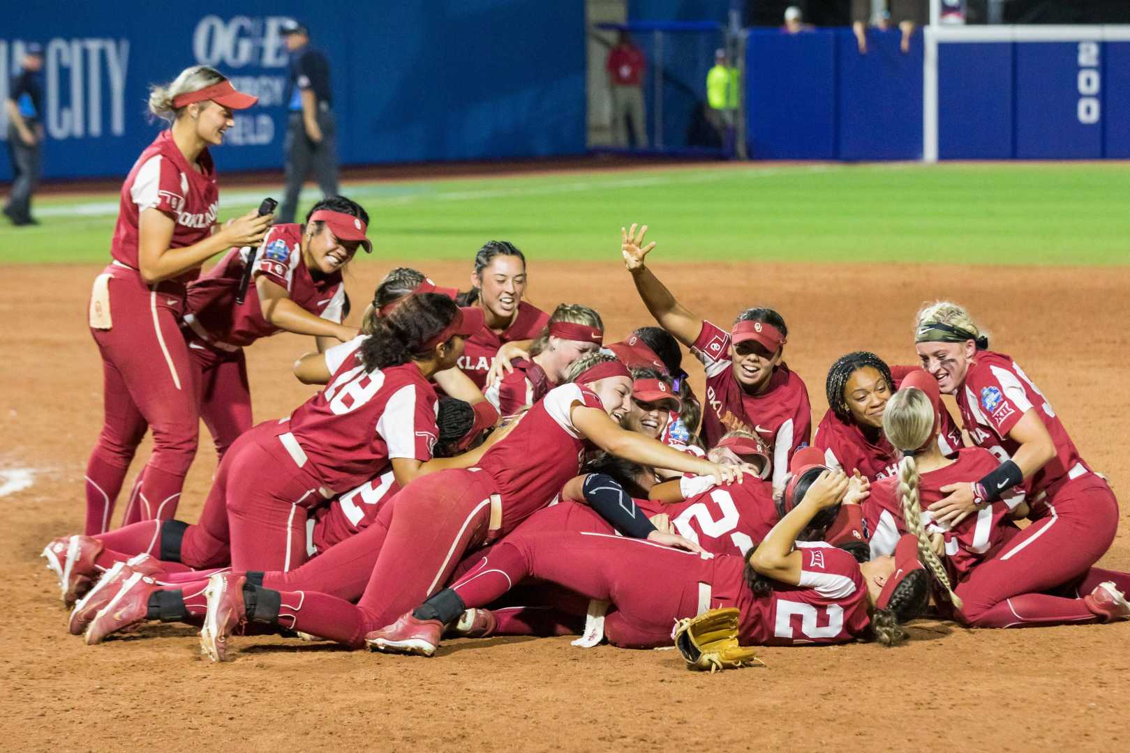 Women's College World Series Softball Teams