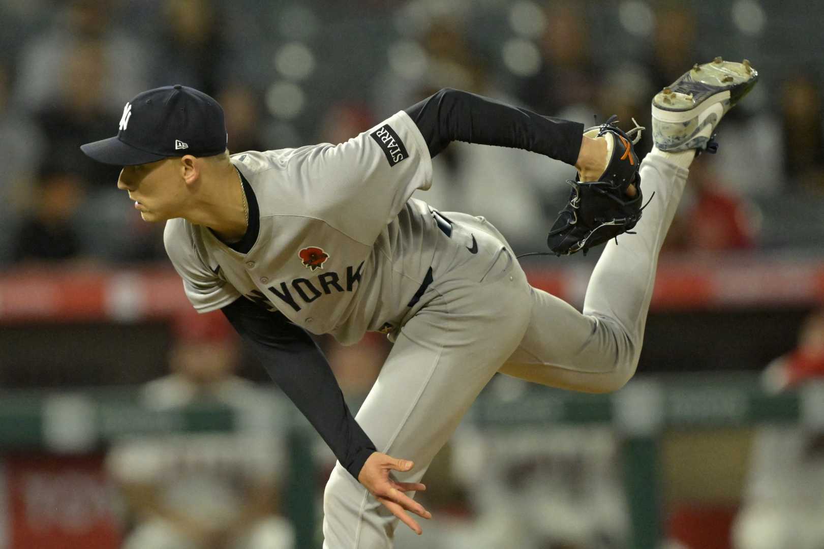 Yankees Closer Injures Hamstring During Game