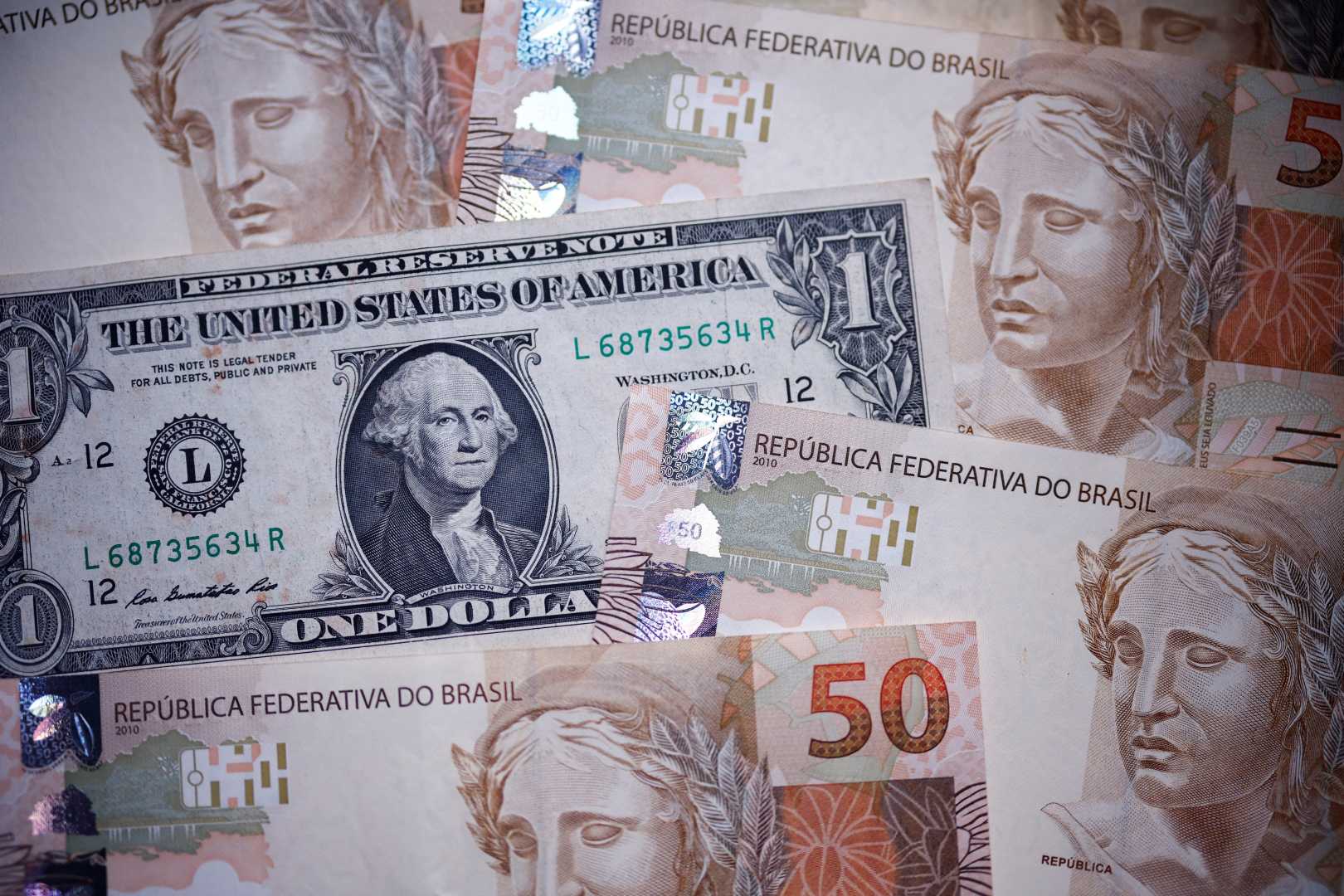 Dollar Rise Brazil Trades