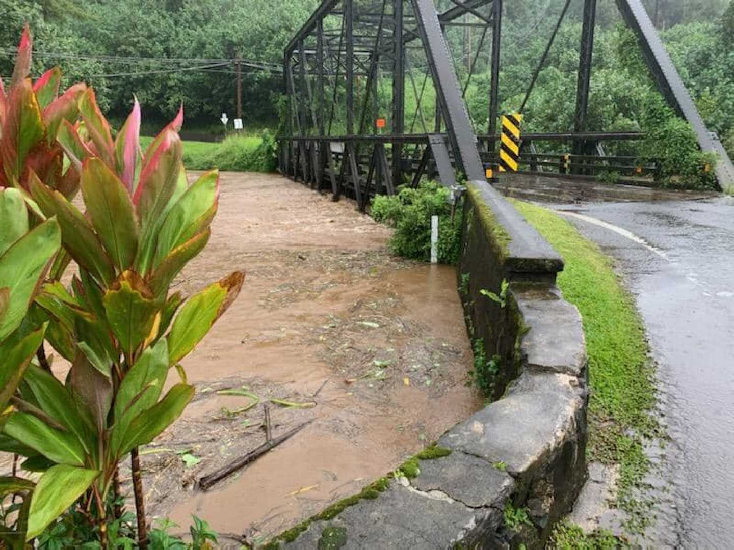 Hanalei Bridge Flood News