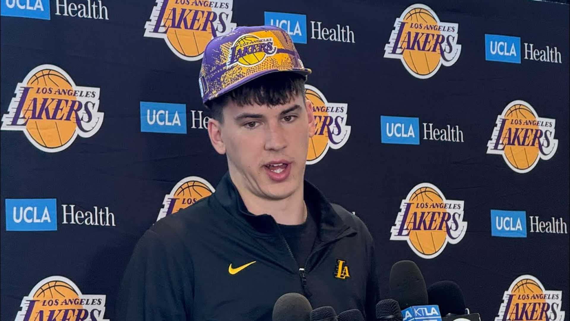 Jake Laravia Lakers Signing