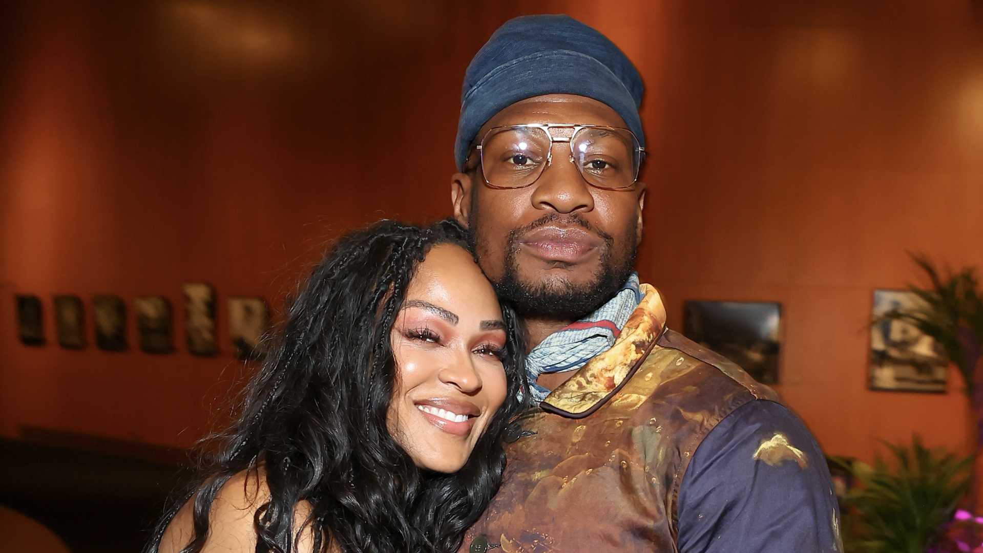 Jonathan Majors Meagan Good Apple Store