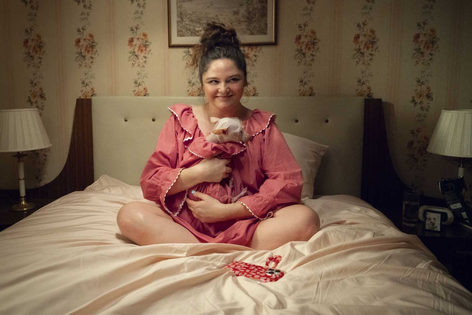 Lena Dunham Too Much Netflix Series