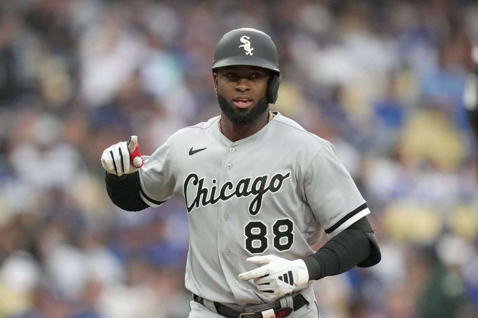 Luis Robert Jr. Baseball Trade News