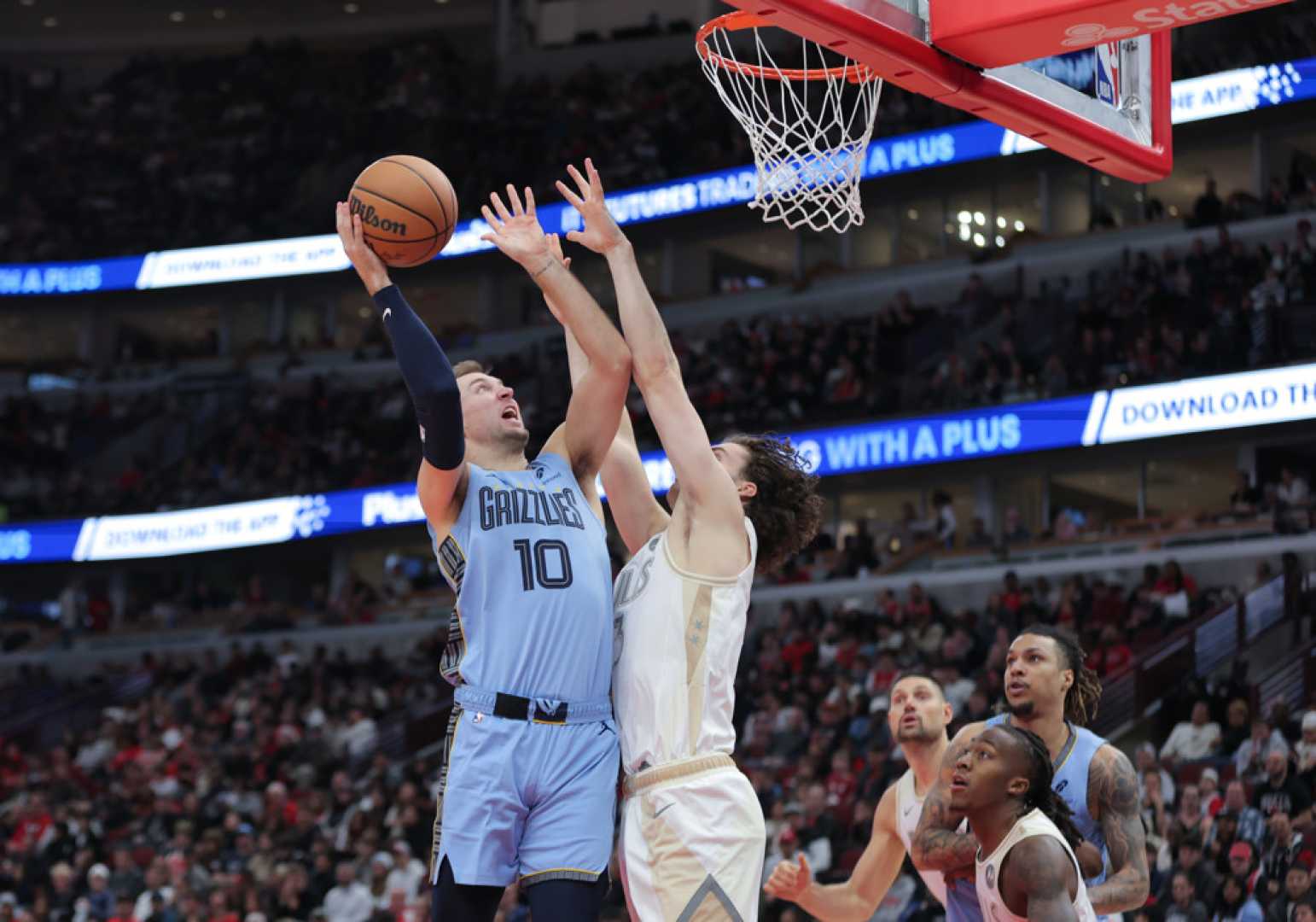 Luke Kennard Nba Signing Atlanta Hawks