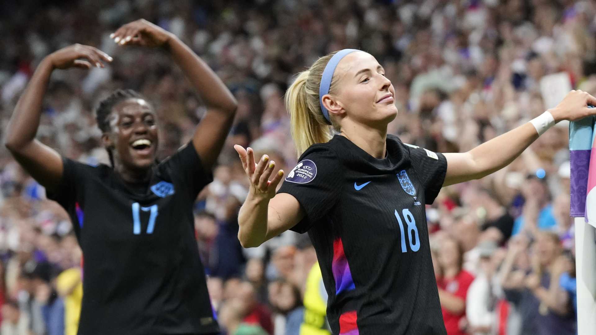 Michelle Agyemang Chloe Kelly England Football