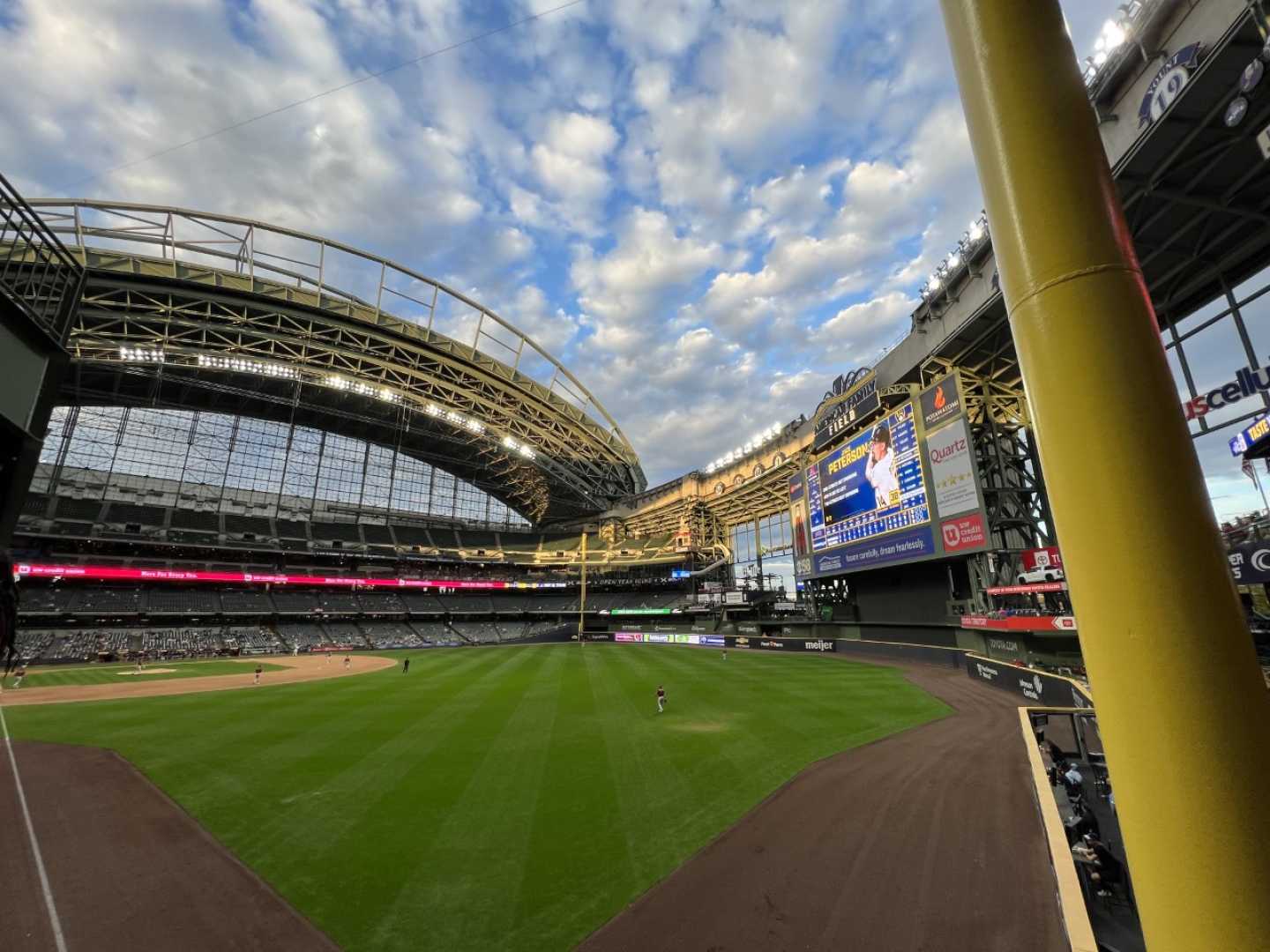 Milwaukee Brewers Baseball Games