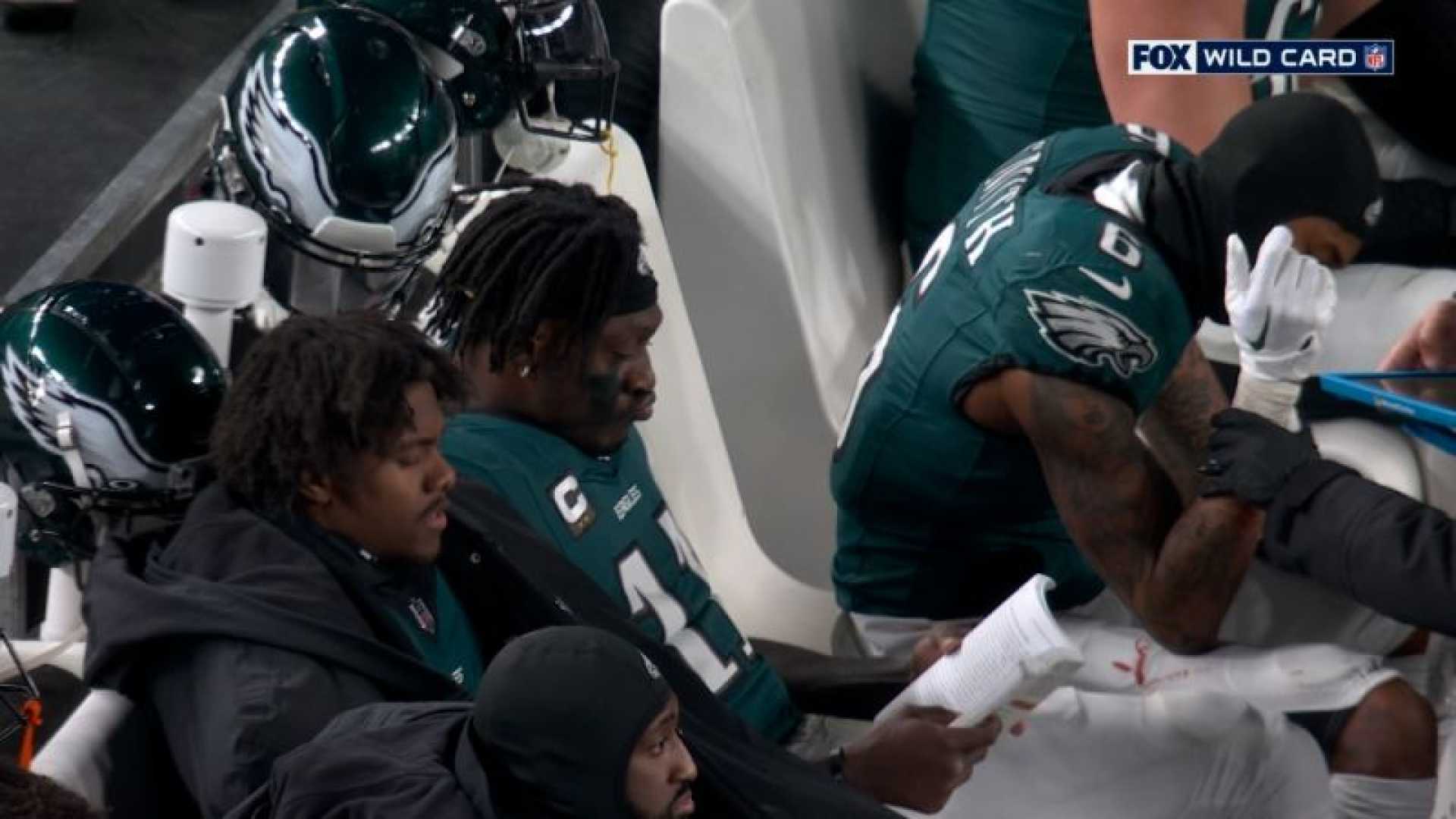 Nfl Players Reading Books