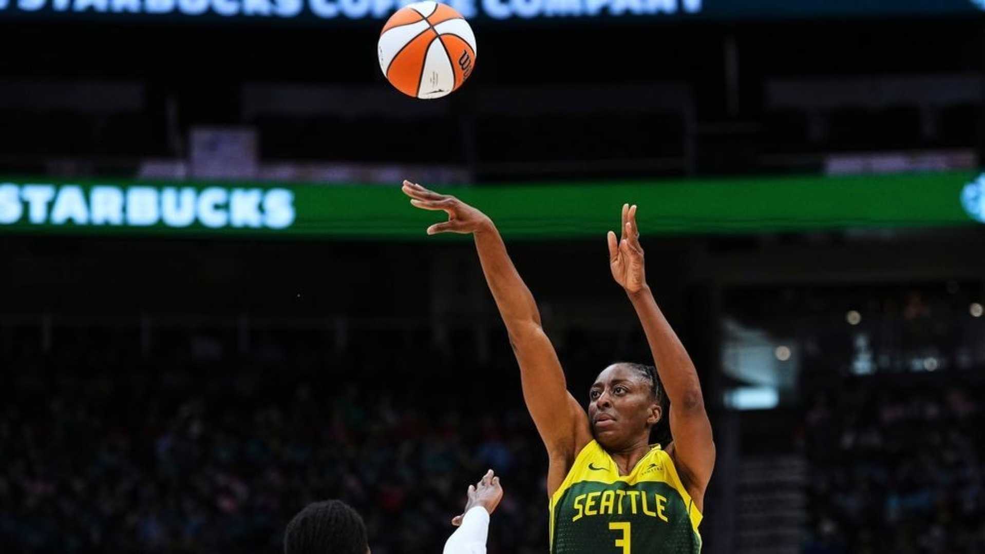 Nneka Ogwumike Wnba Game Seattle Storm