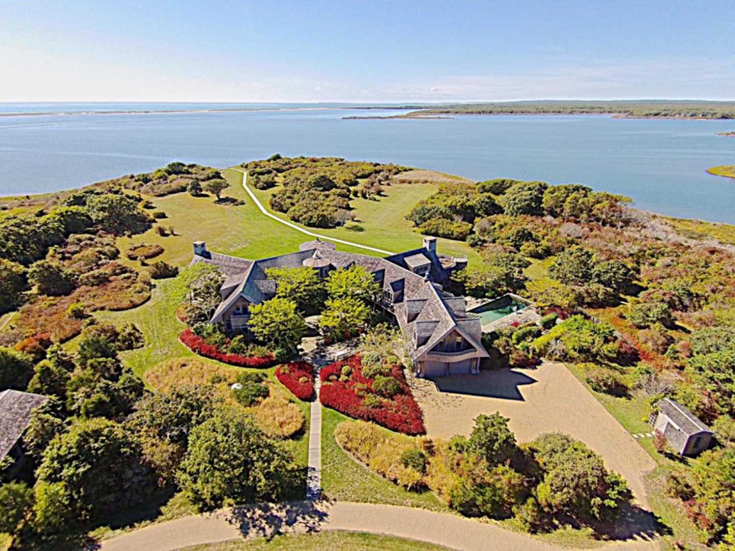 Obama Martha's Vineyard Estate Sale
