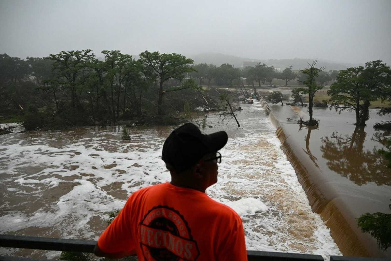Radio Stations Texas Flooding Coverage