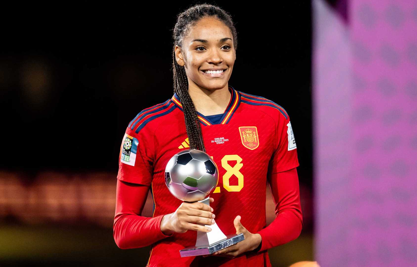 Salma Paralluelo Soccer Athlete