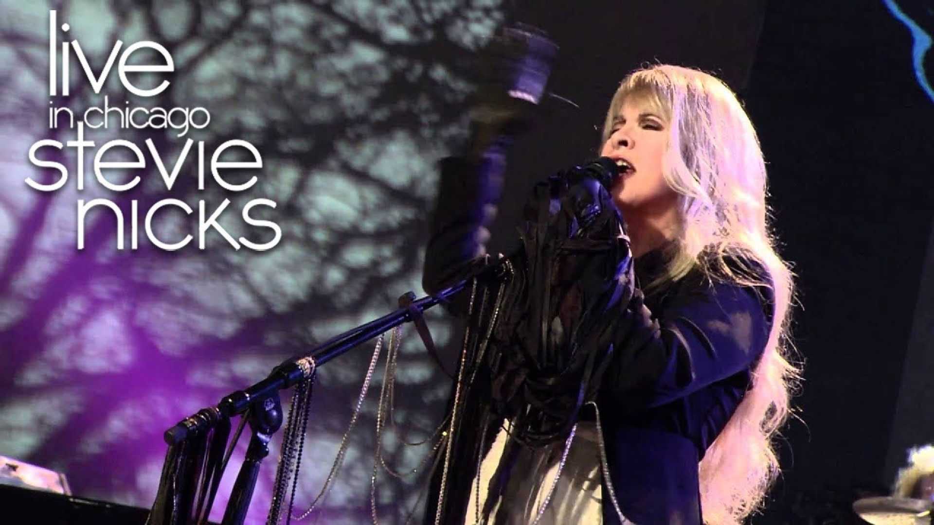 Stevie Nicks Performing Live
