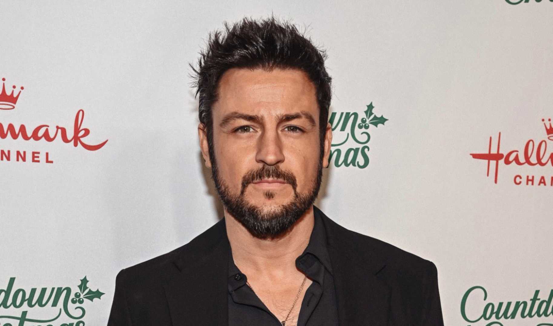 Tyler Hynes Hallmark Christmas Event
