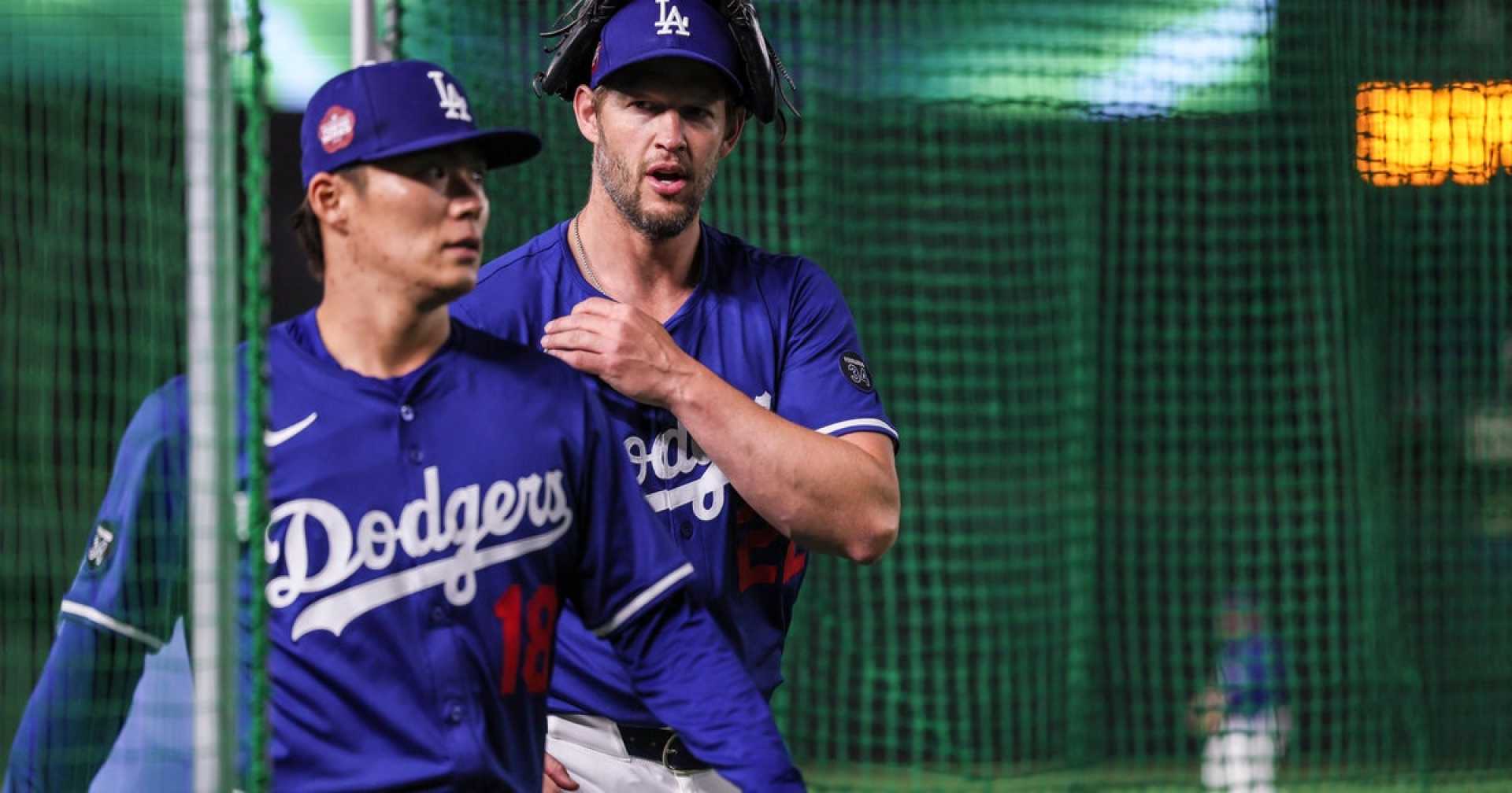 Yoshinobu Yamamoto Clayton Kershaw Brewers Dodgers