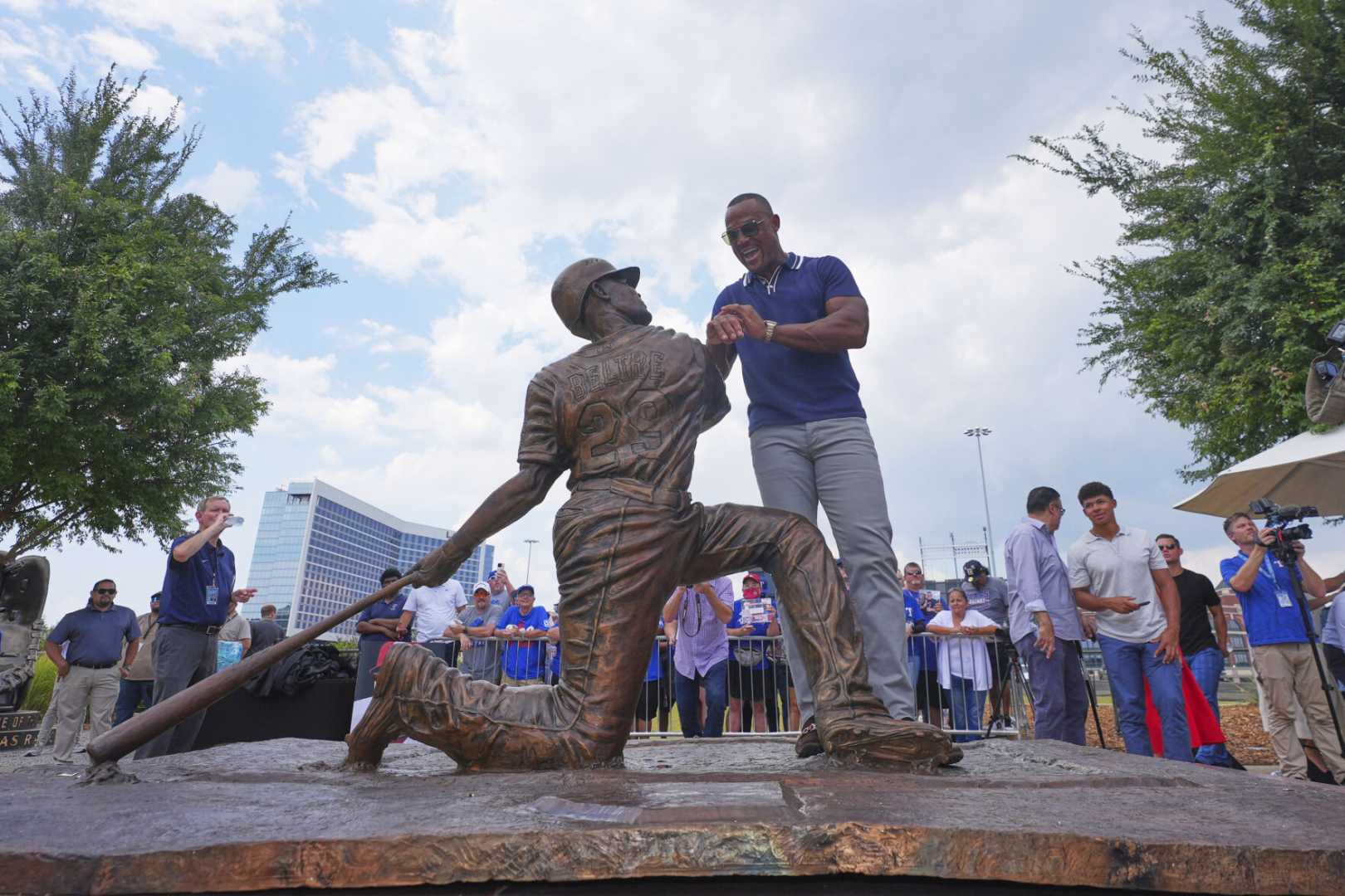Adrián Beltré Statue Ceremony