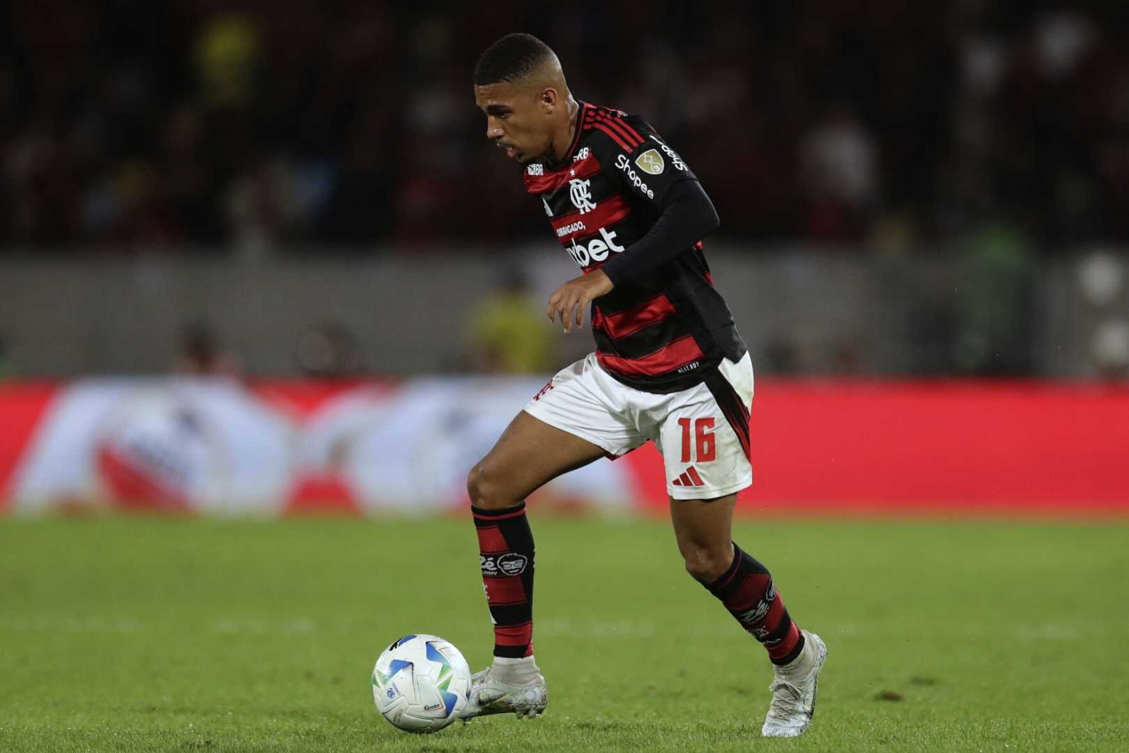 Arthur Flamengo Libertadores Match