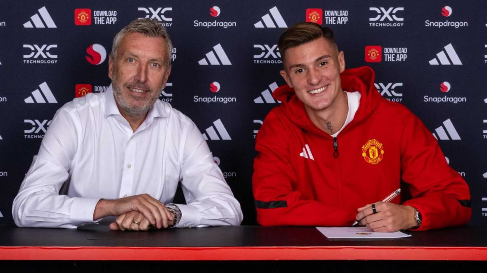 Benjamin Sesko Signing Manchester United