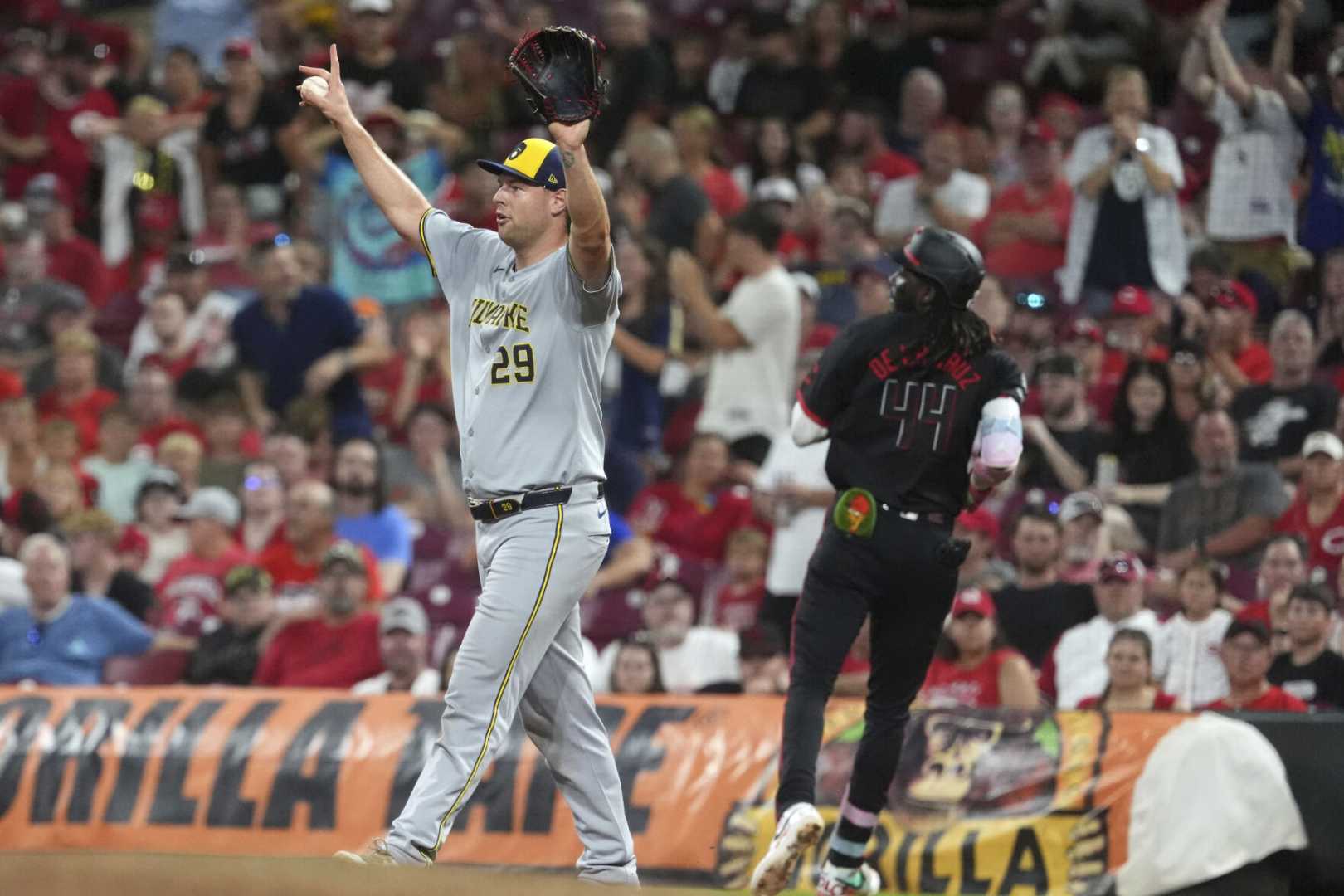 Brewers Reds Baseball Game