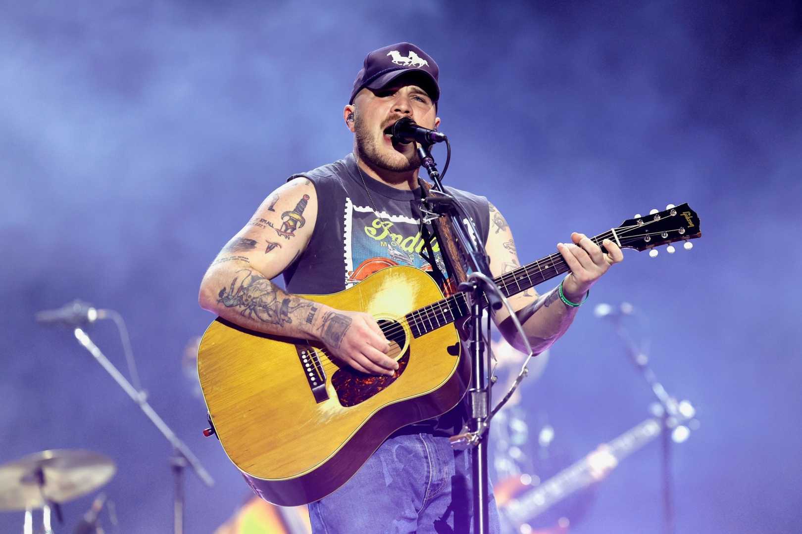 Country Singer Bryan Kansas City Feud