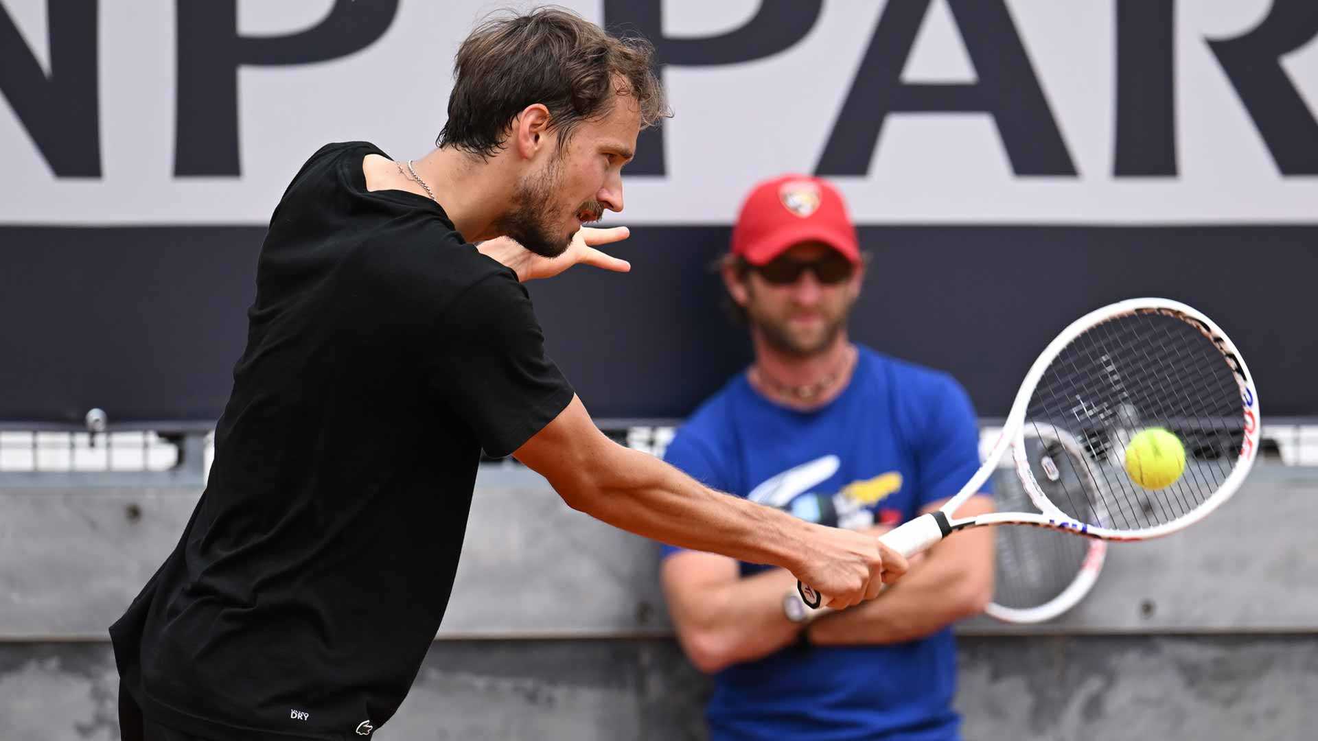 Daniil Medvedev Tennis Split Coach
