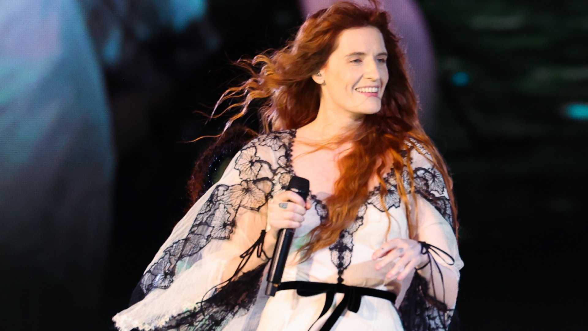 Florence Welch Digging Hole Video