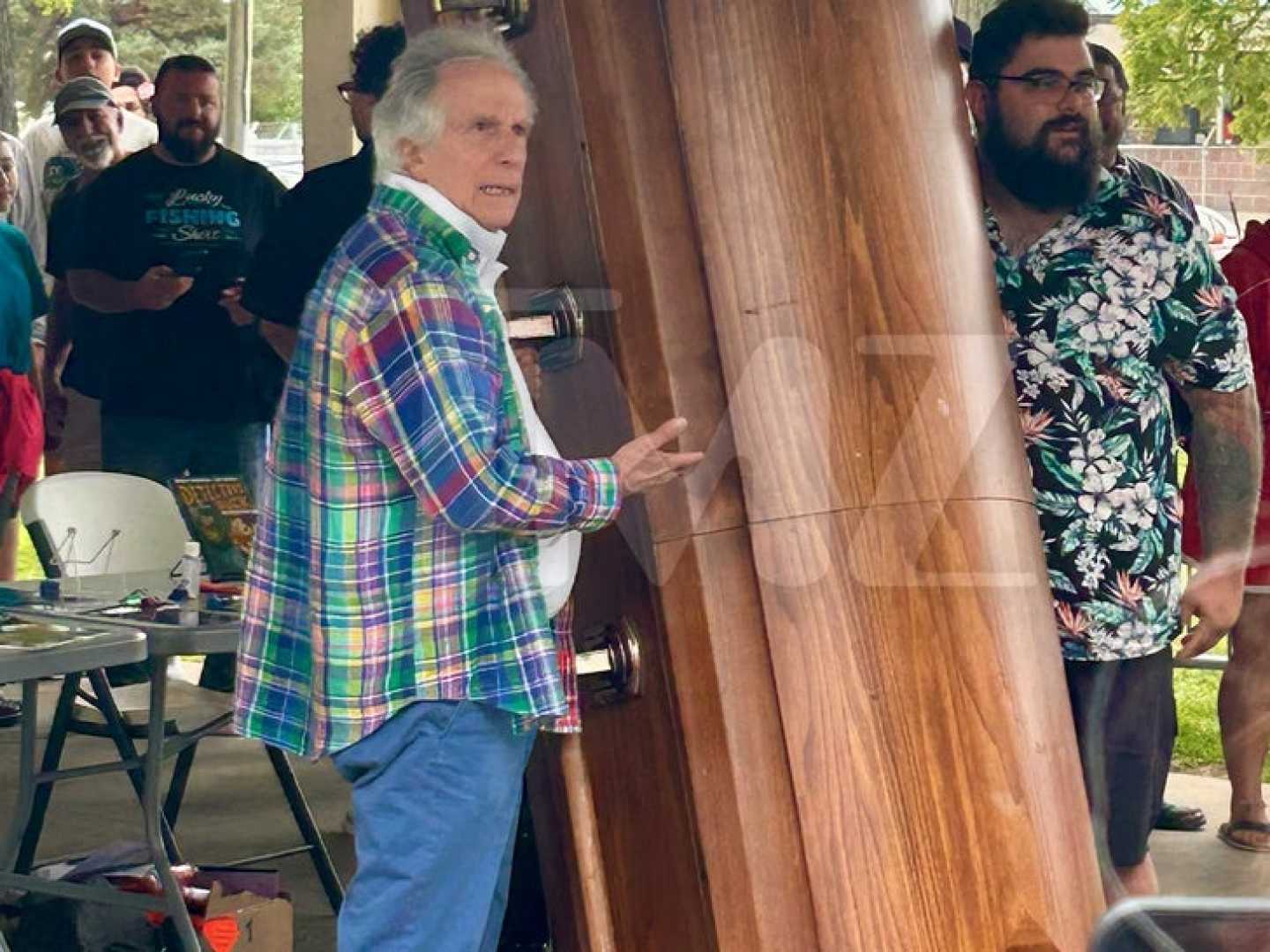 Henry Winkler Autograph Signing Event