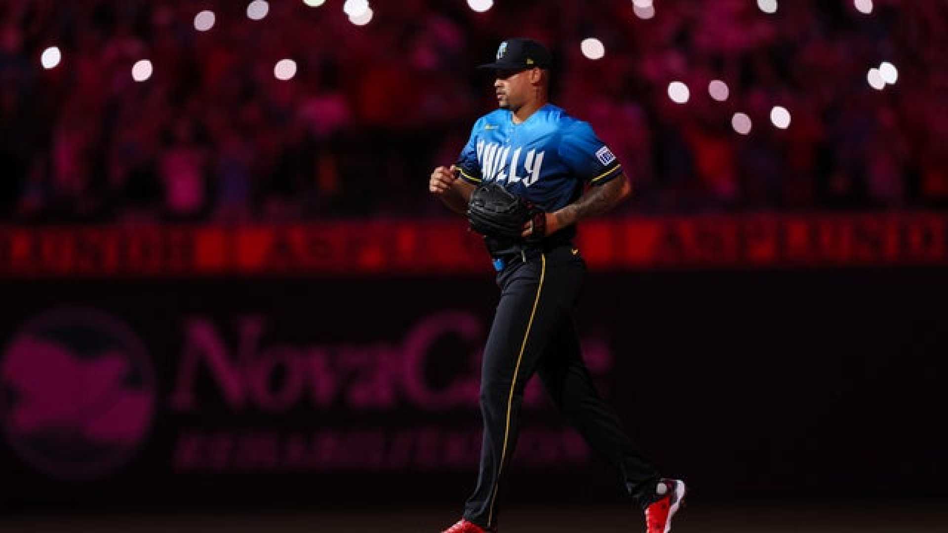 Jhoan Duran Phillies Entrance