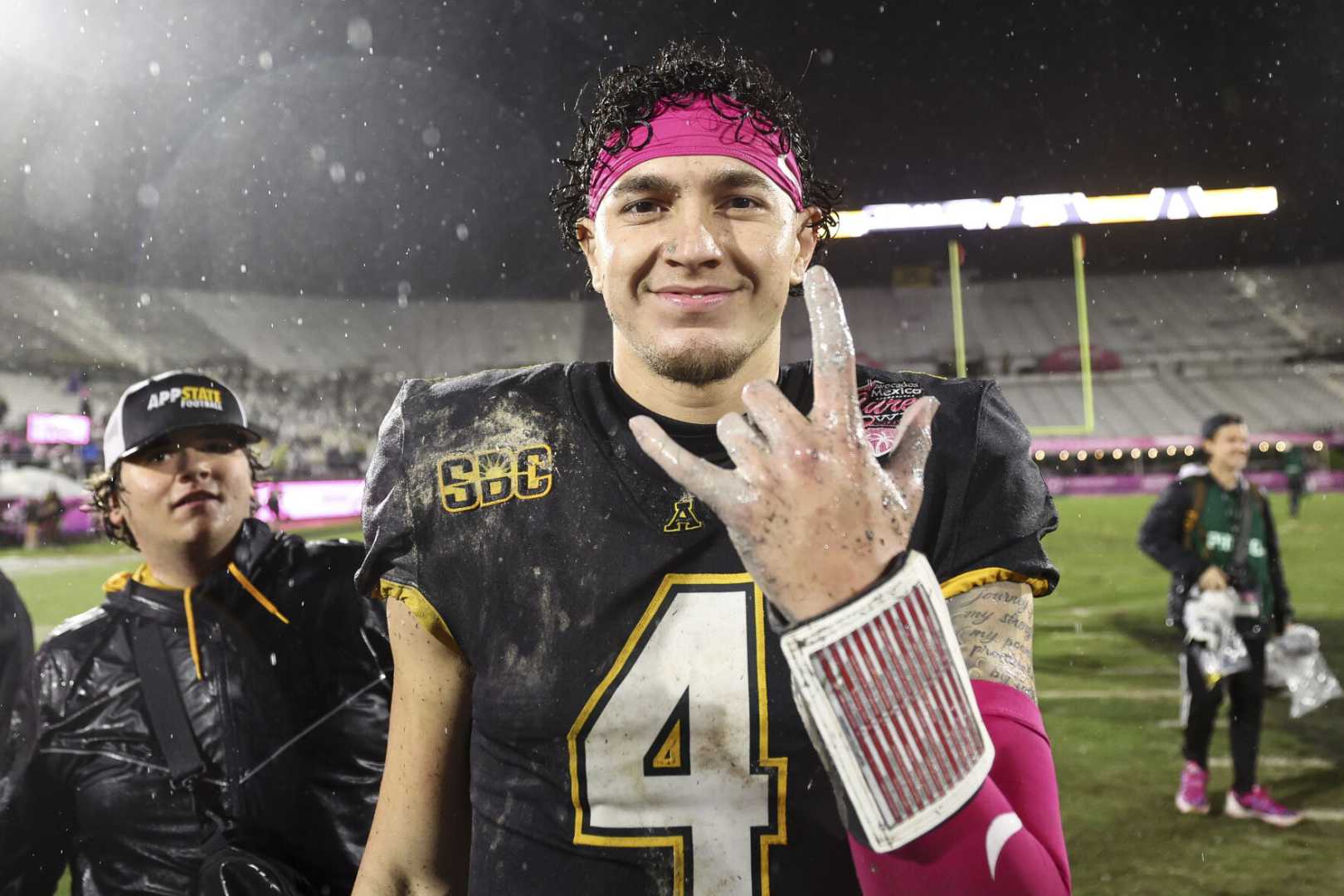 Joey Aguilar Tennessee Quarterback