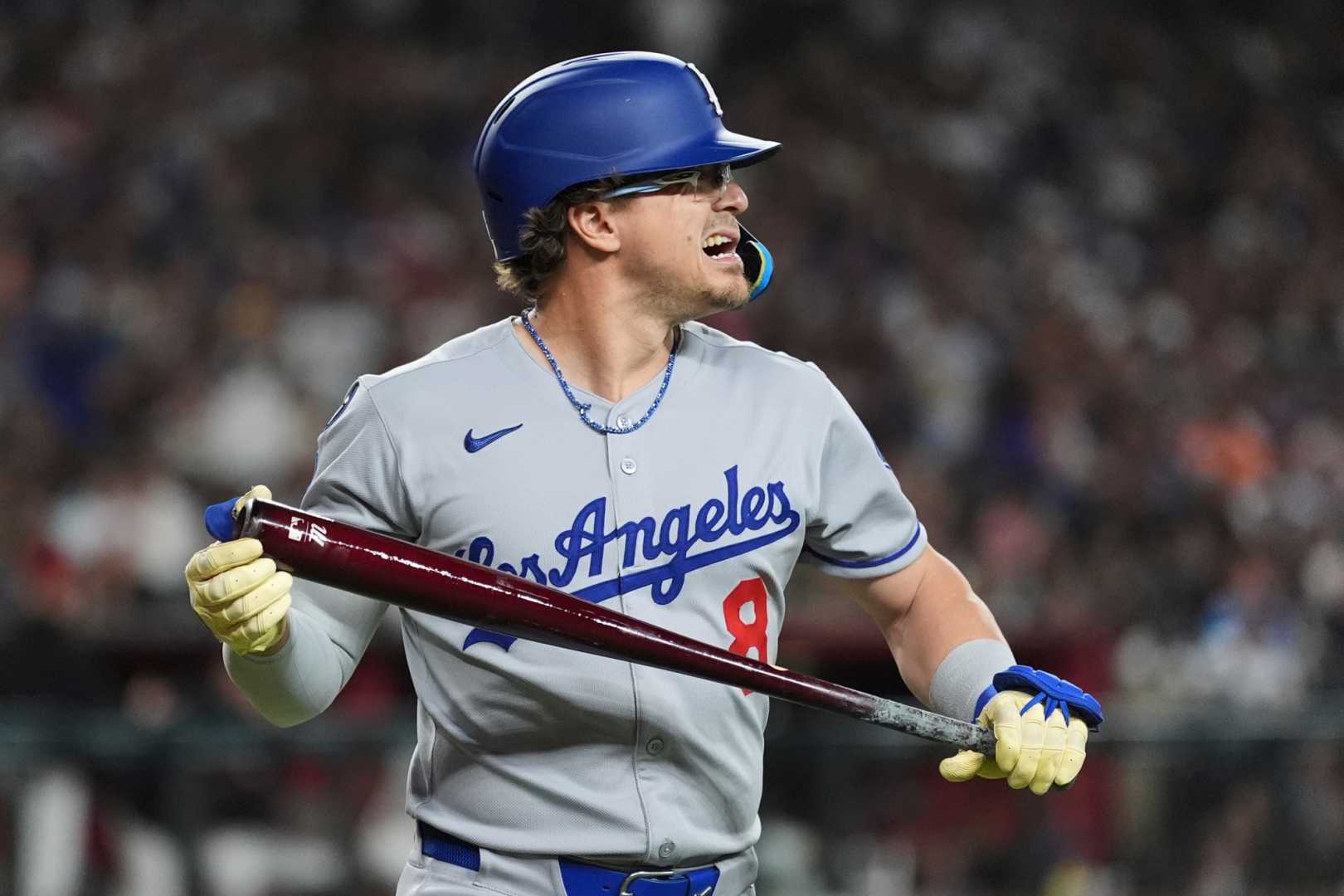 Kiké Hernández Dodgers Baseball Elbow Injury
