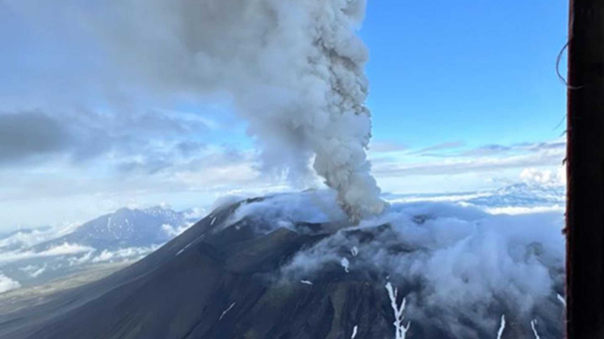 Krasheninnikov Volcano Eruption Kamchatka Peninsula