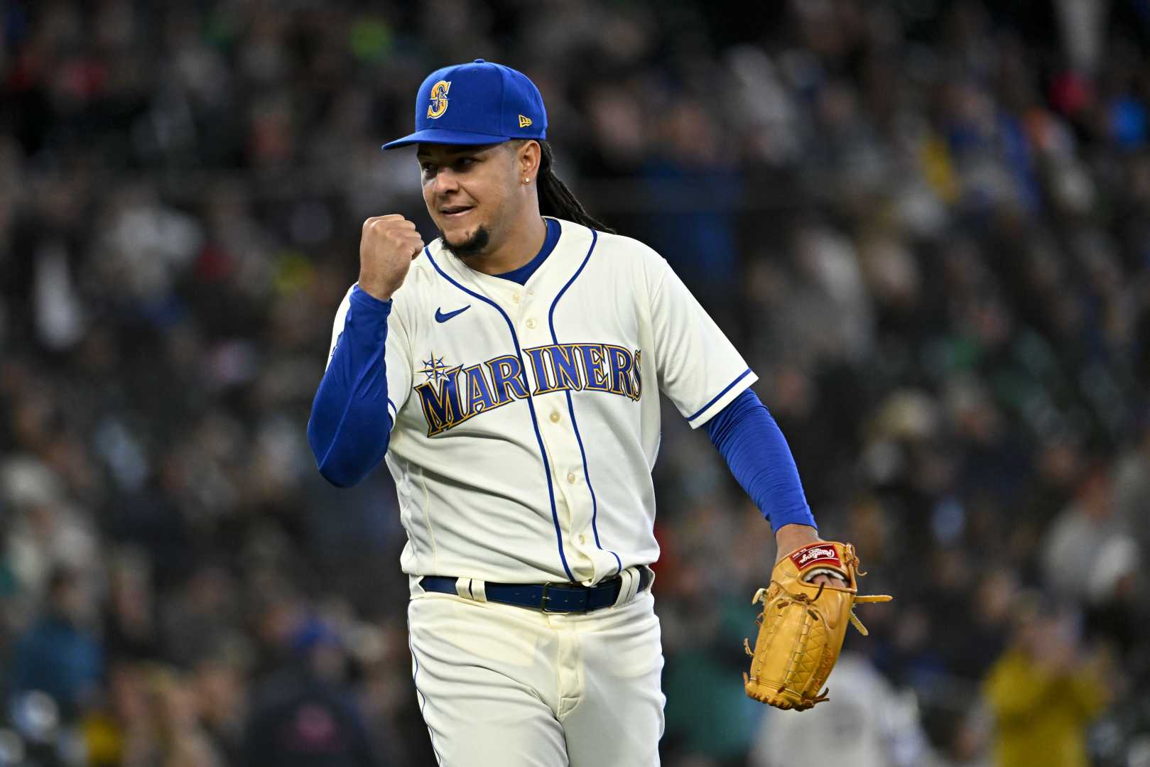 Luis Castillo Seattle Mariners