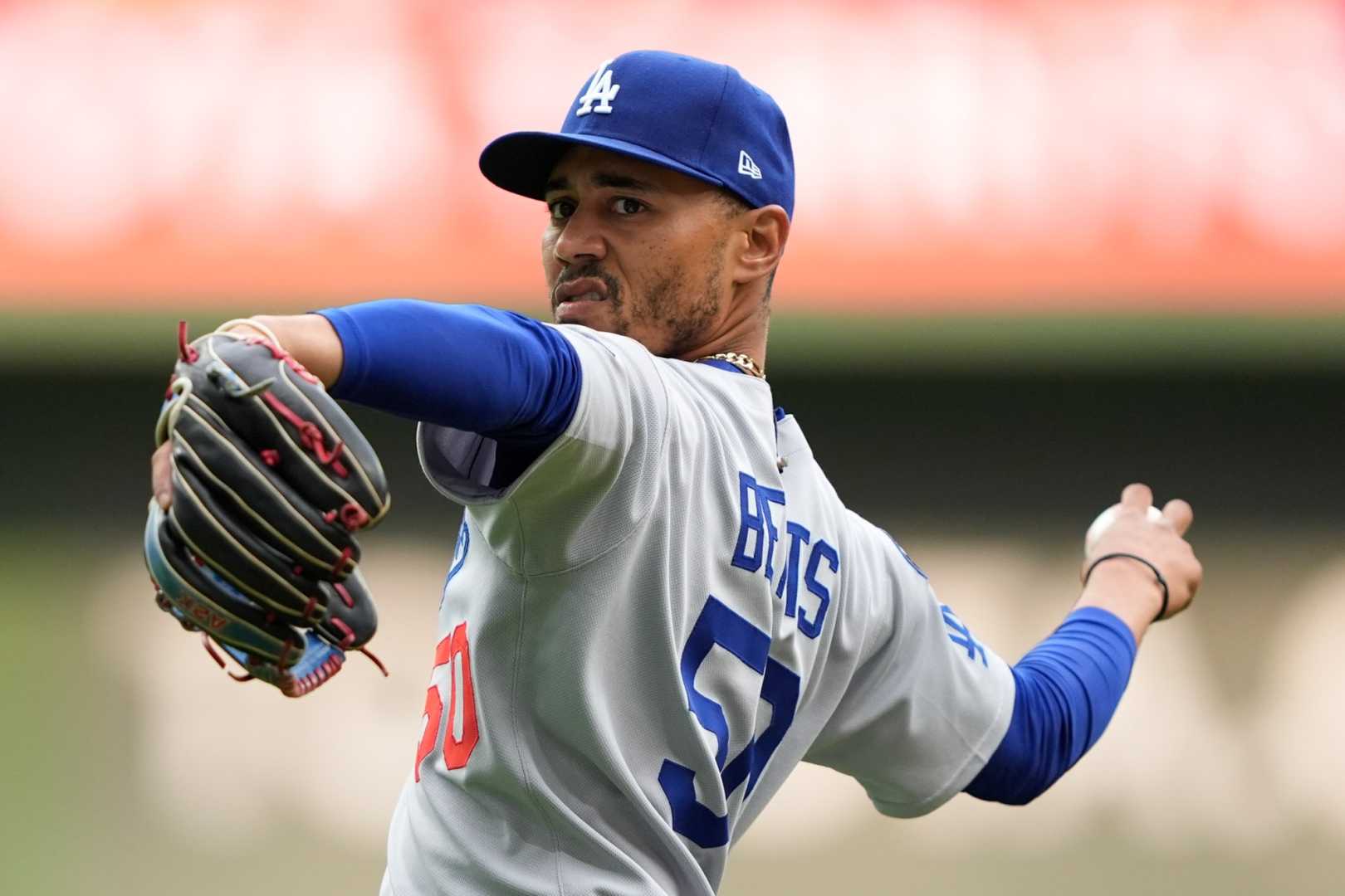 Mookie Betts Dodgers Defense Issue