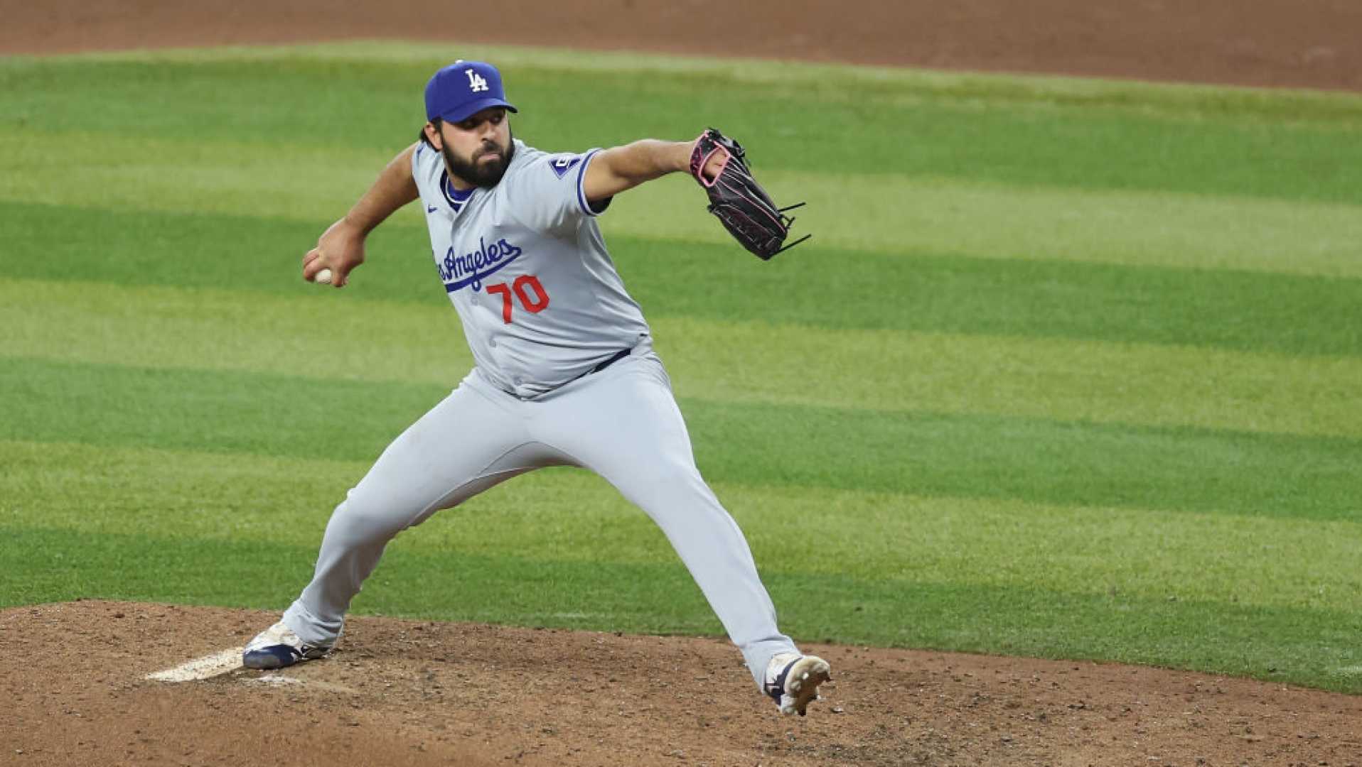 Nabil Crismatt Diamondbacks Pitcher
