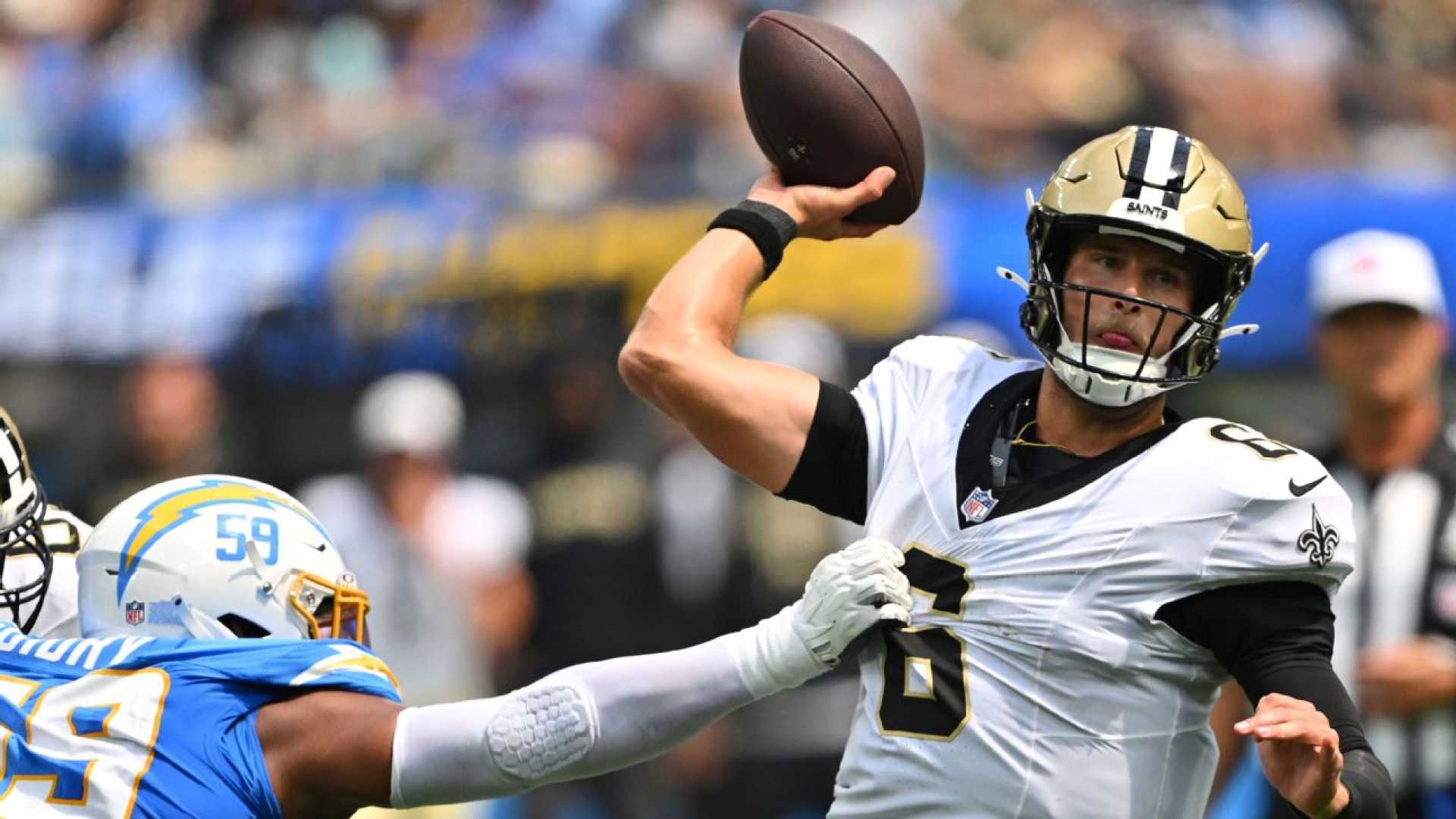 Nfl Players Obscene Gestures Preseason Game
