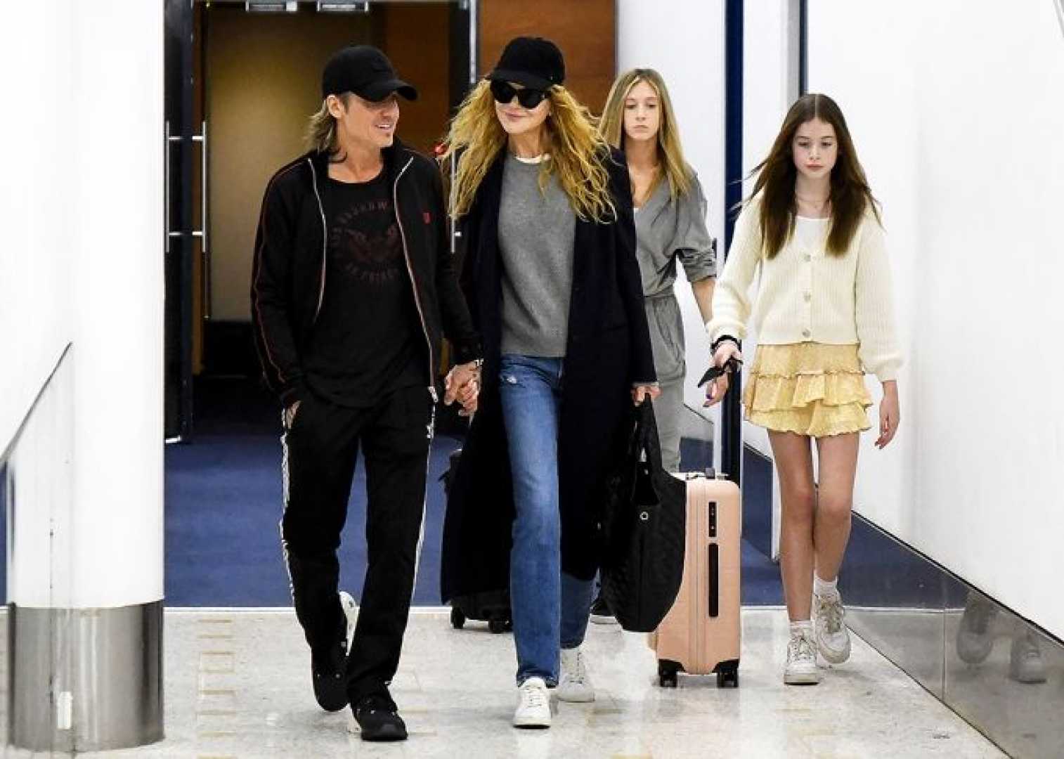 Nicole Kidman Airport Family Photos