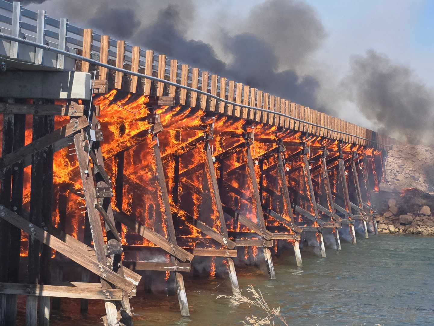 Oxbow Bridge Fire Arizona Cibola