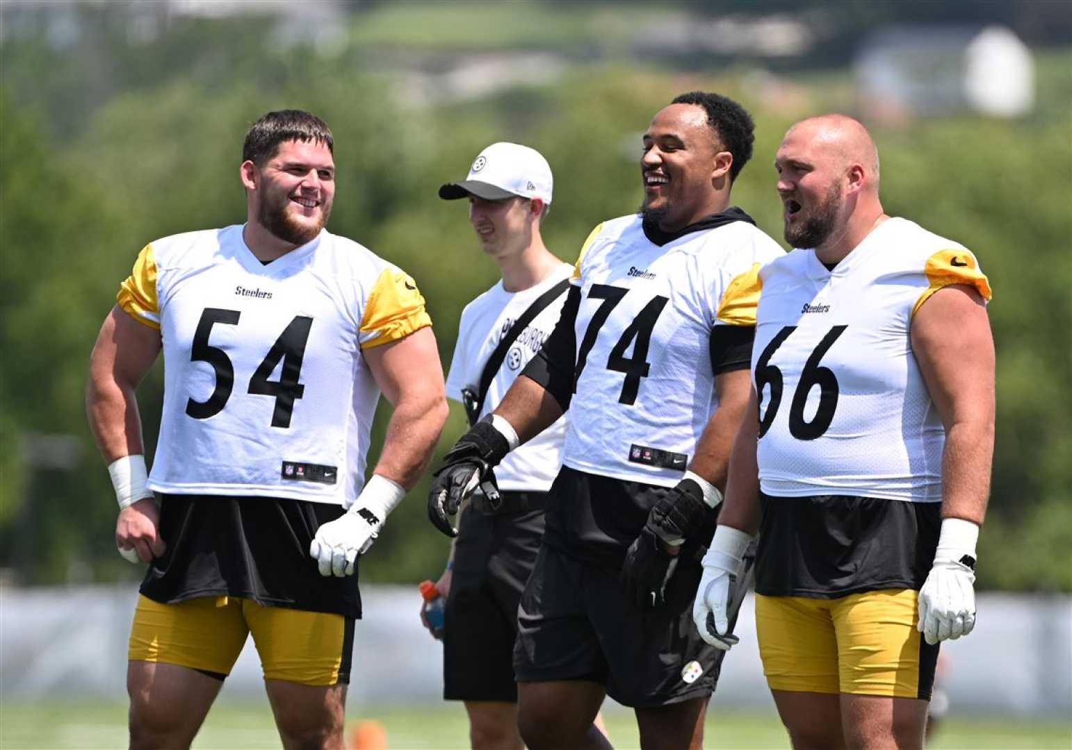 Pittsburgh Steelers Offensive Lineman Training Camp