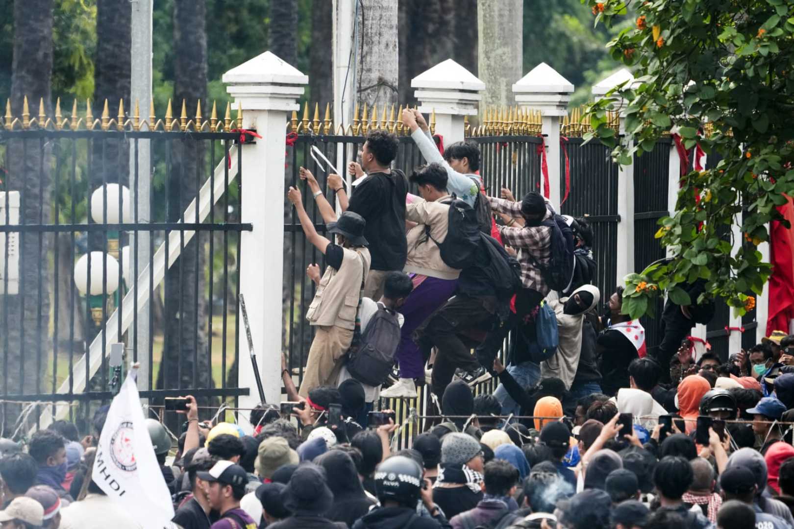 Protests Indonesia Parliament Social Media