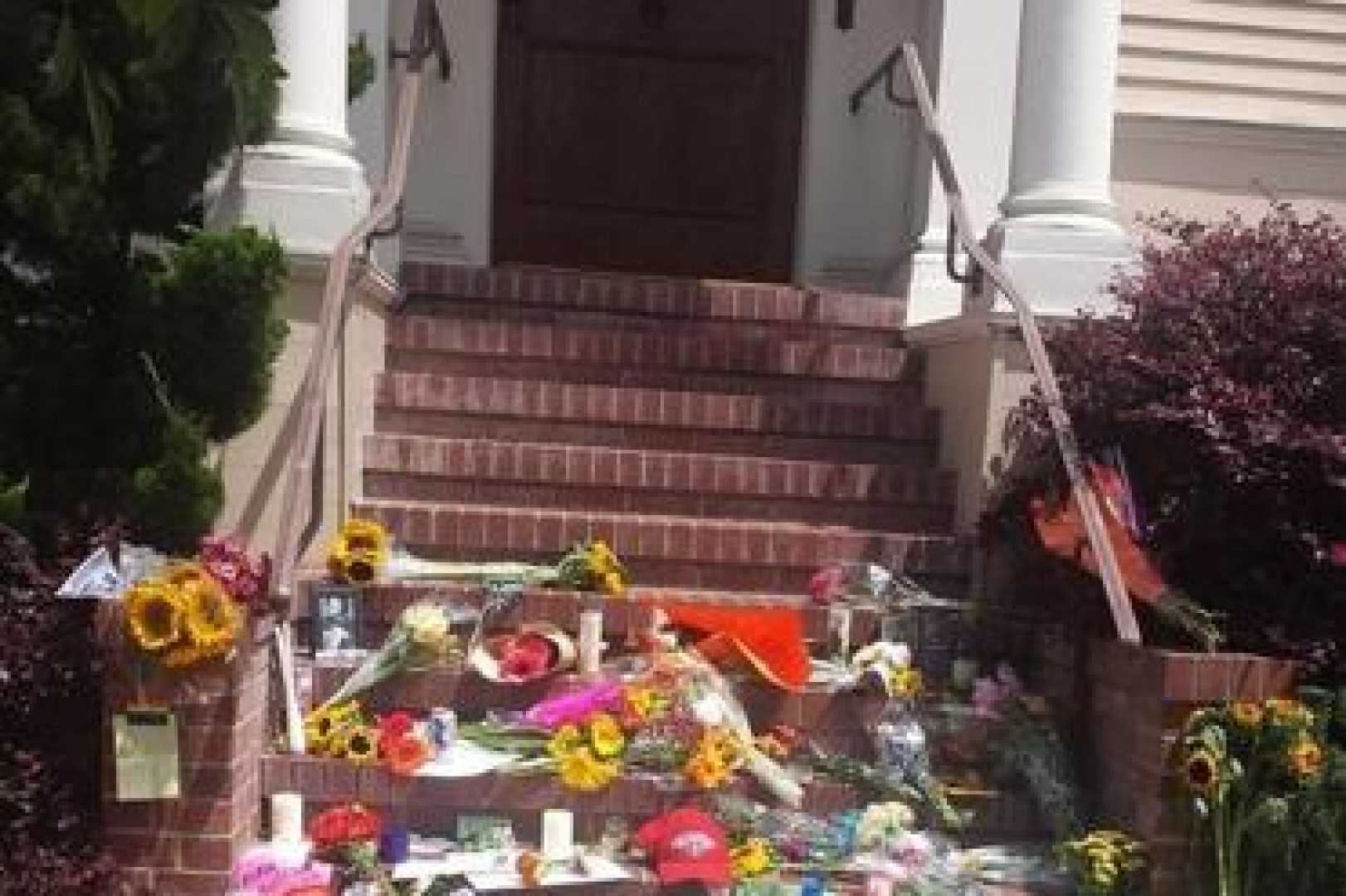 Robin Williams Memorial Mrs. Doubtfire