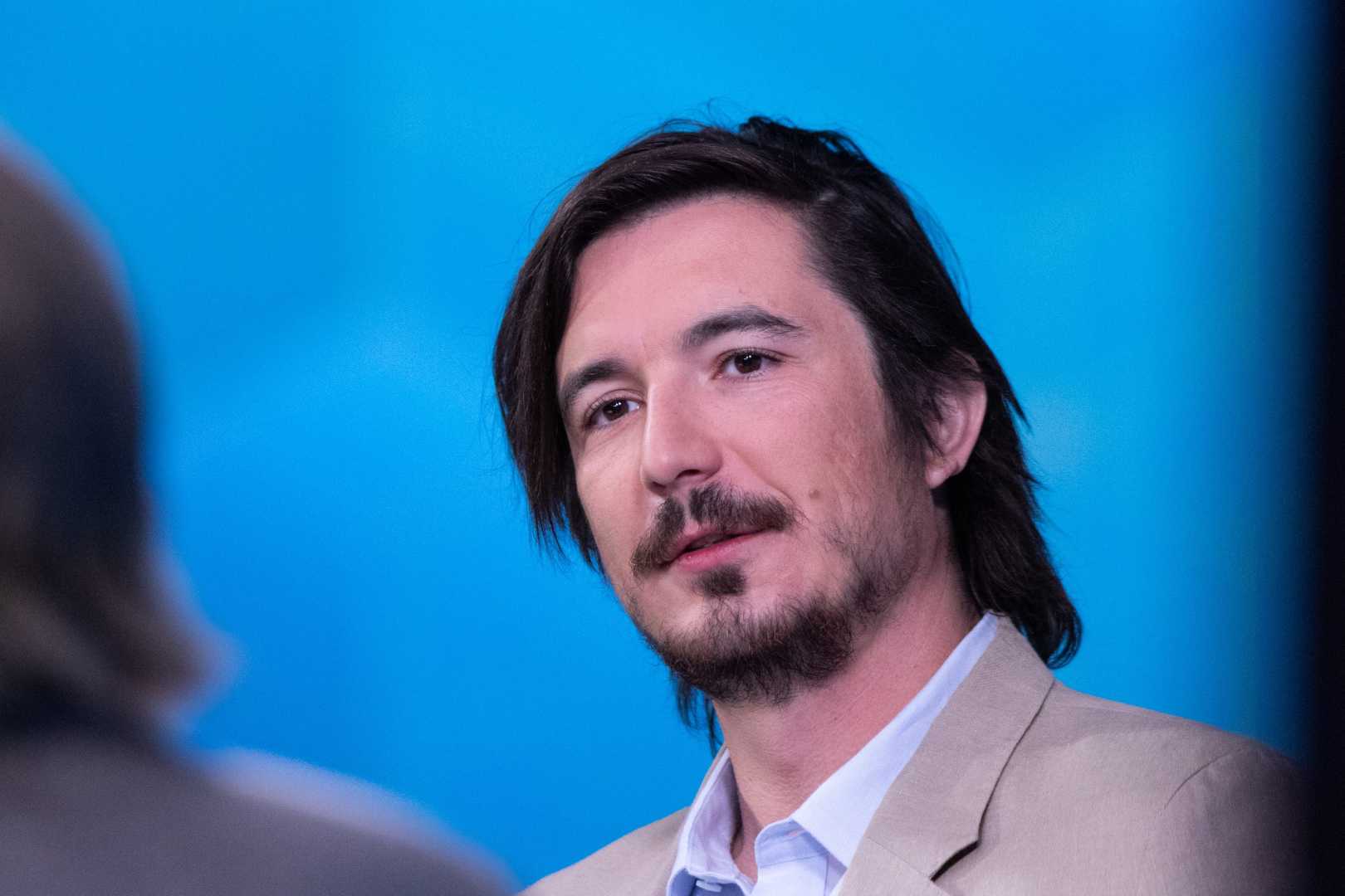 Robinhood Ceo Vlad Tenev Office Policy Change