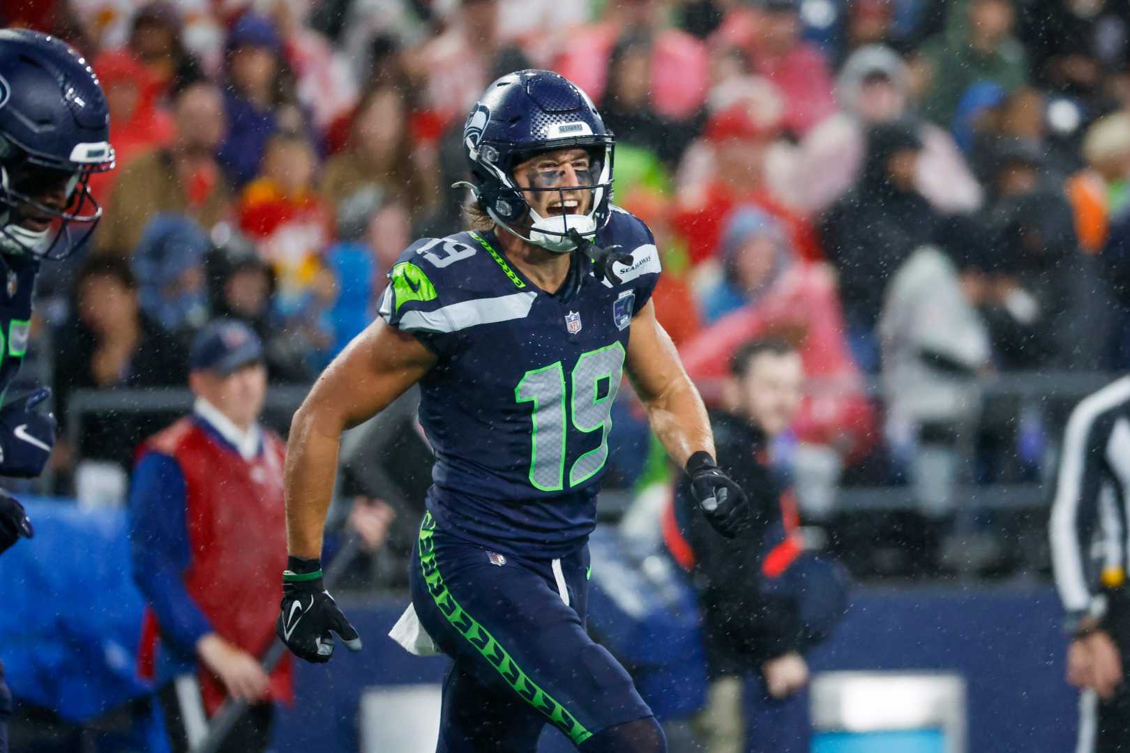 Seahawks Bobo Hall Injury Collision