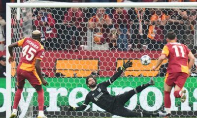 Alisson Becker Injury In Liverpool Galatasaray