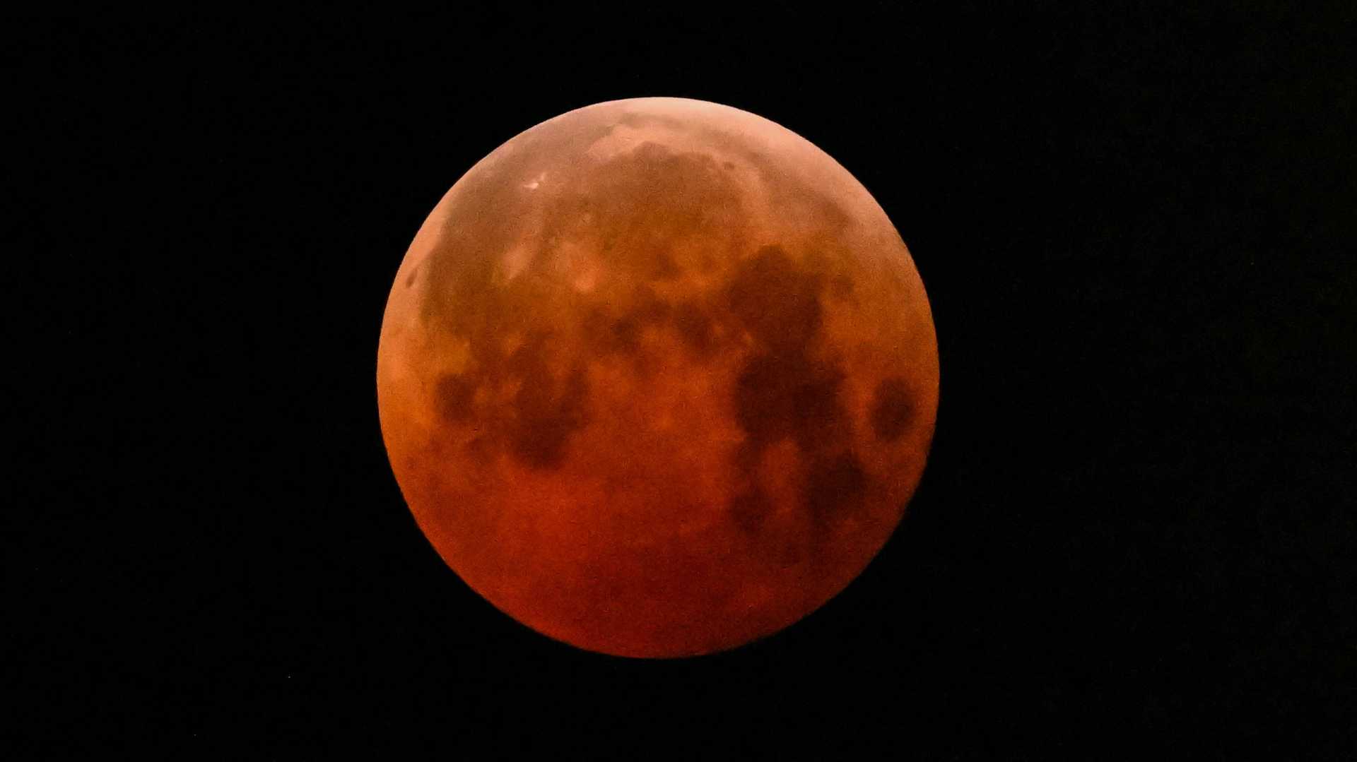 Blood Moon Total Lunar Eclipse Uk