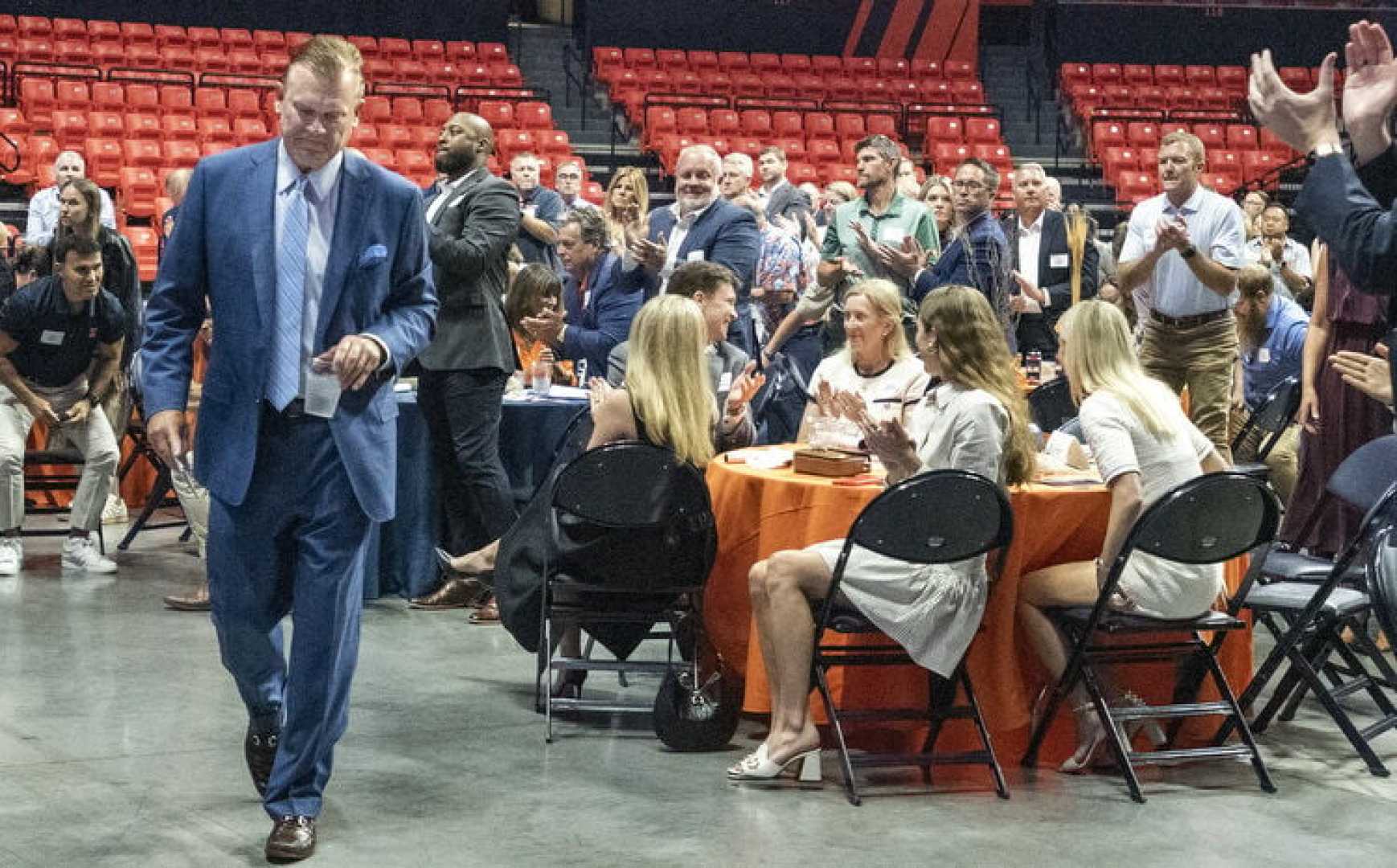 Brad Underwood Basketball Award Ceremony