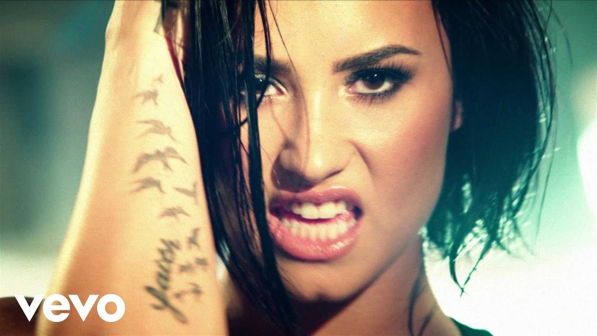 Demi Lovato Dance Music Video